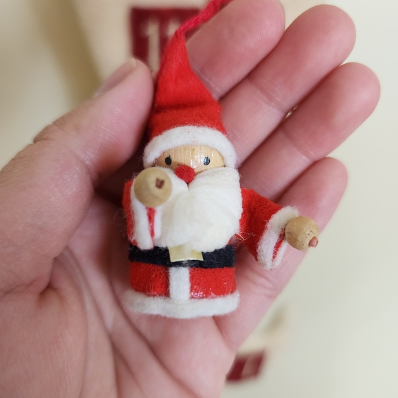 Ganz Santa Christmas Advent Calendar - Picture 8 of 11